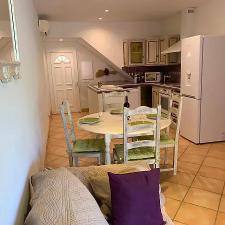 Pampasgiolu Apartment Tizzano